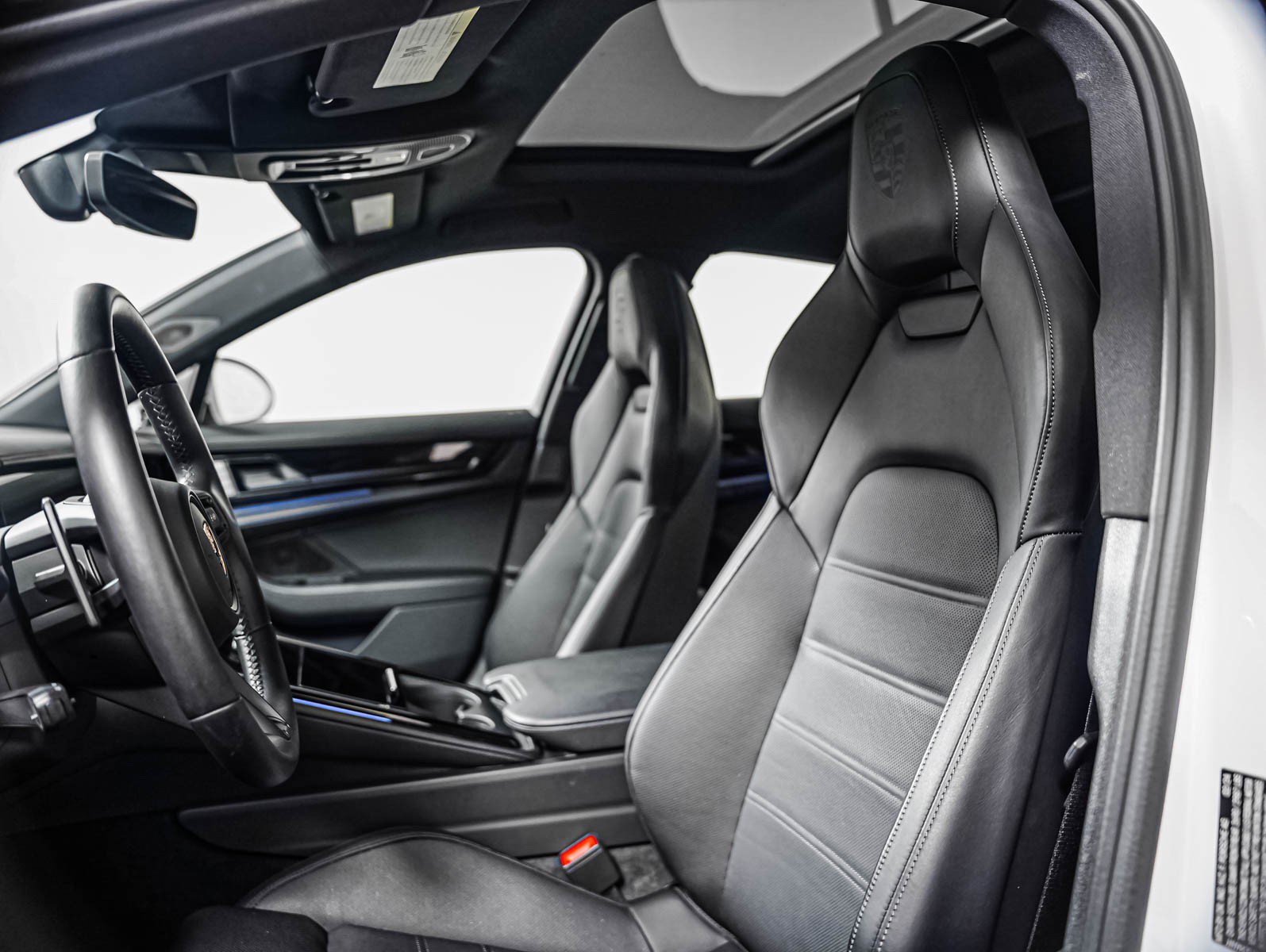 Certified 2024 Porsche Panamera RWD image 5