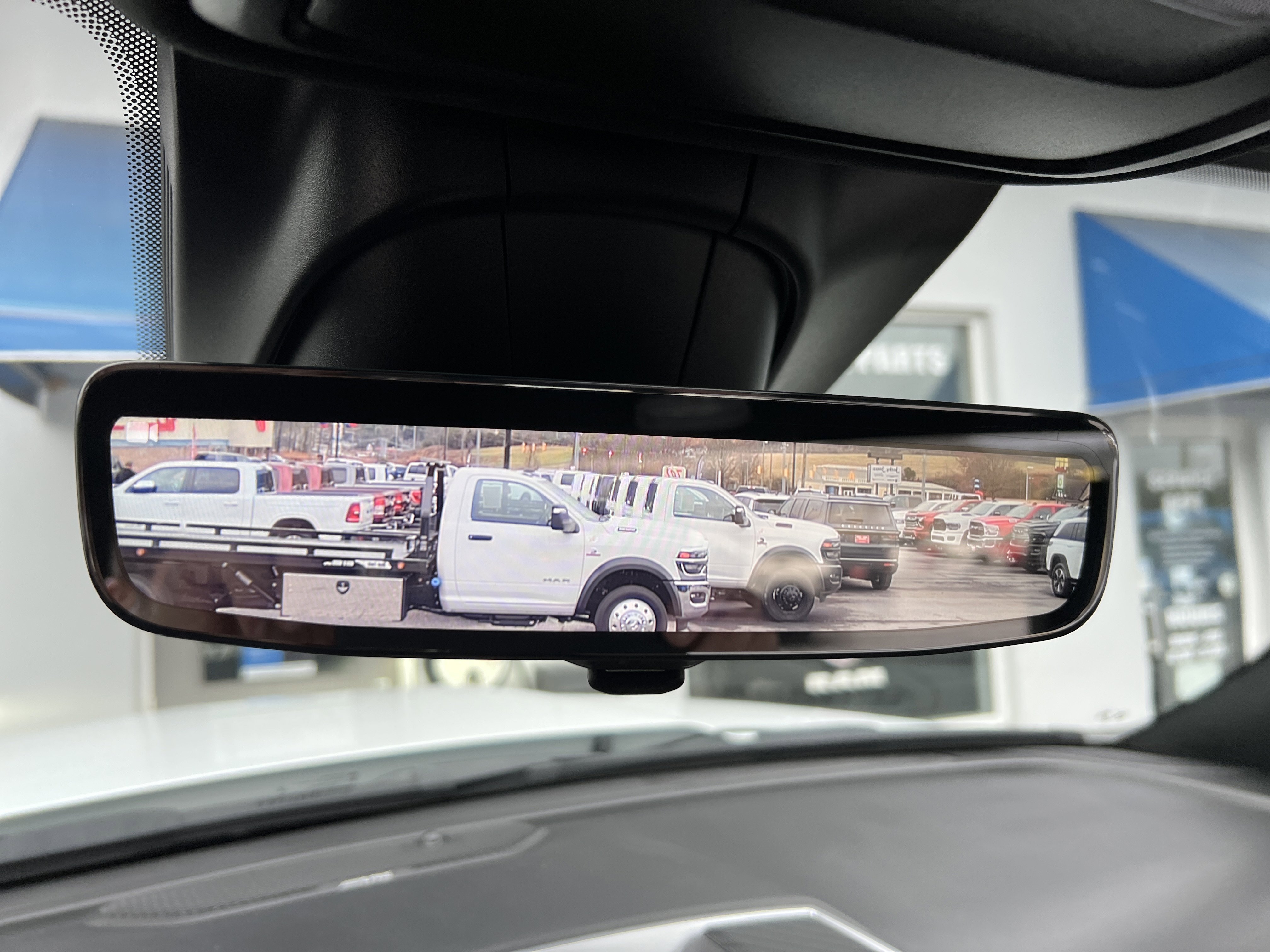 Used 2025 RAM 5500 2WD Regular Cab image 29