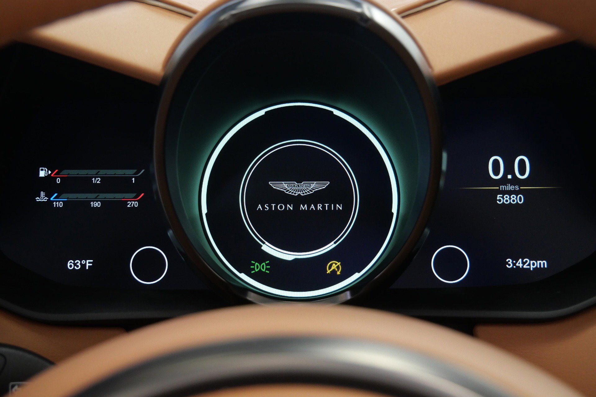 Used 2022 Aston Martin DBS Superleggera Volante RWD image 21