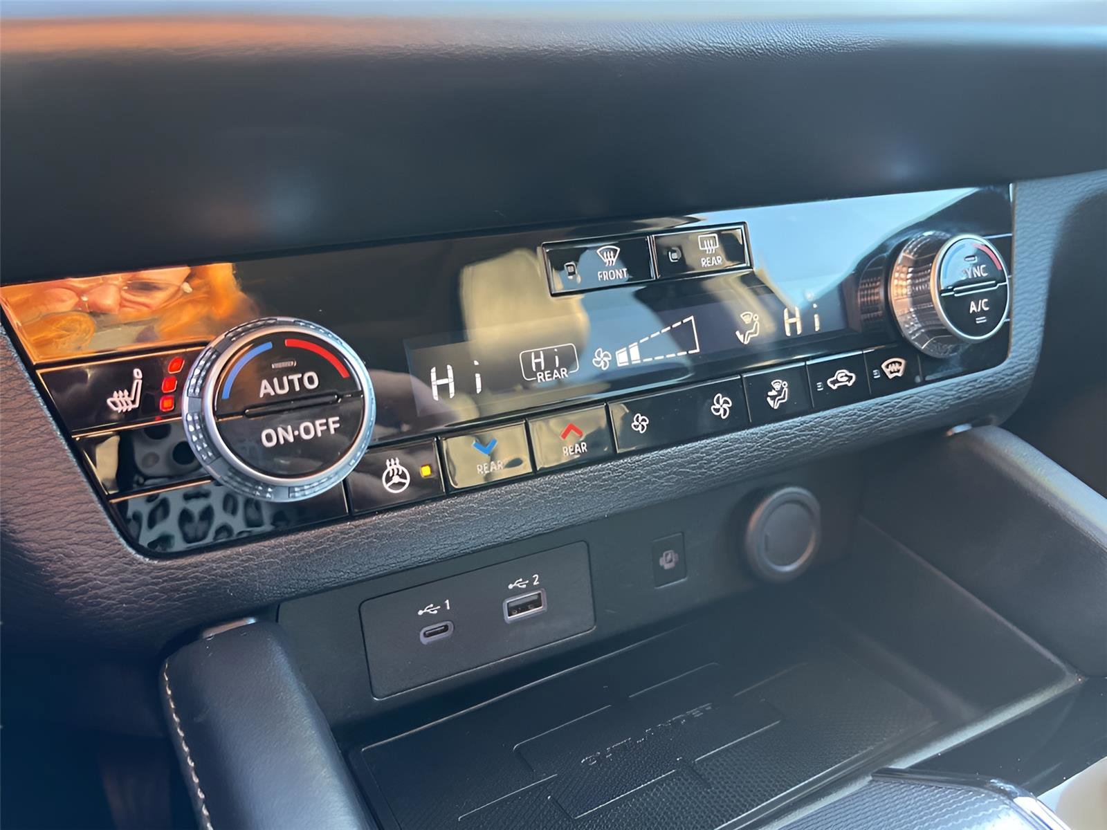 Used 2023 Mitsubishi Outlander SEL image 18