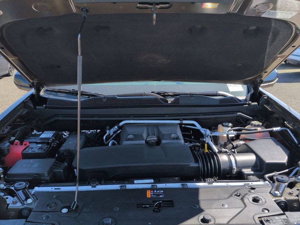 Used 2025 Chevrolet Colorado ZR2 w/ ZR2 Bison Edition image 32