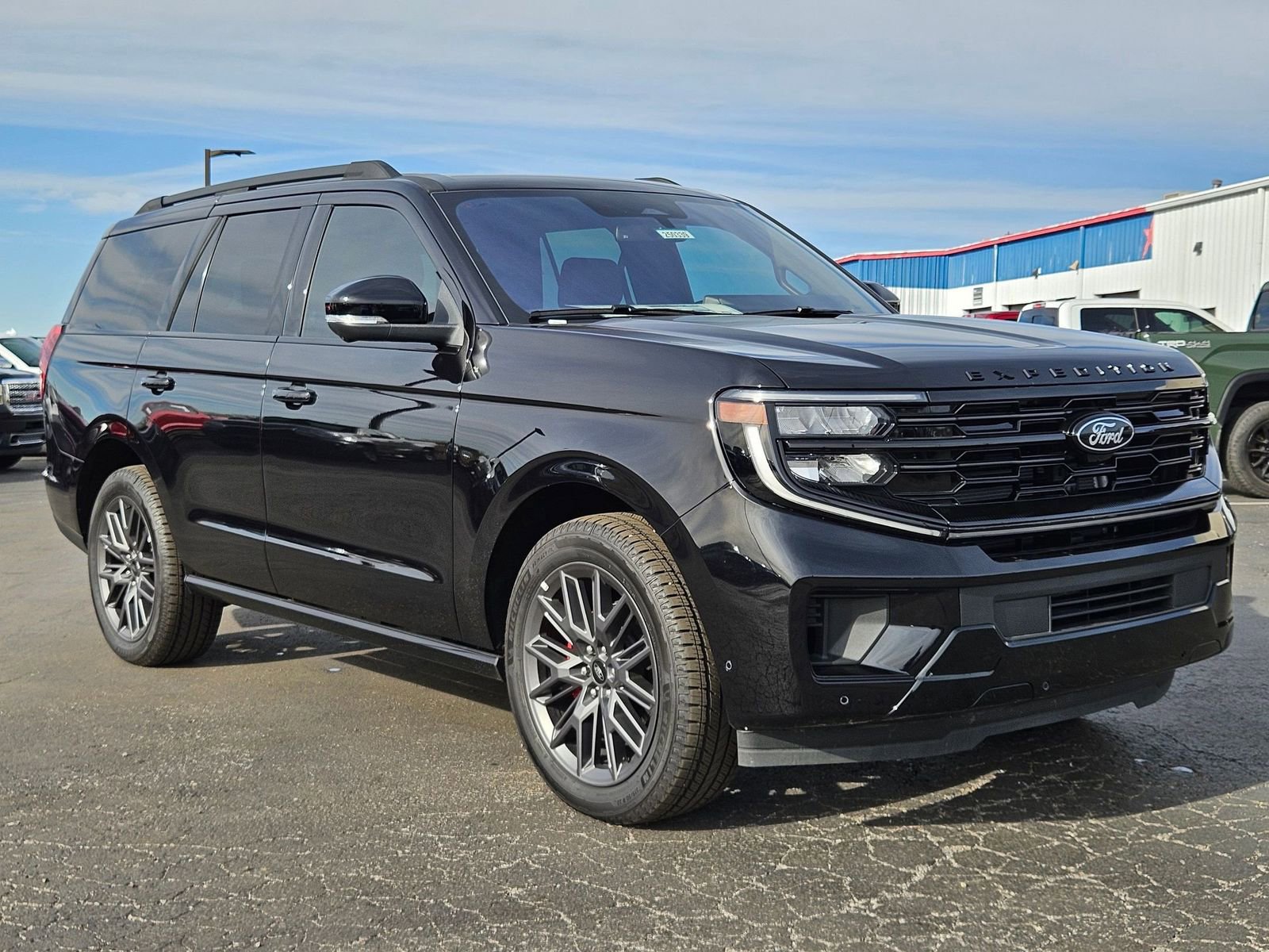 New 2025 Ford Expedition Platinum w/ Stealth Performance Package AWD/4WD image 3