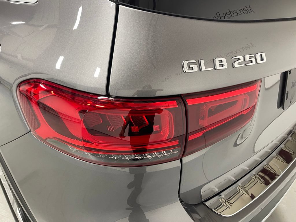 Certified 2023 Mercedes-Benz GLB 250 4MATIC image 14