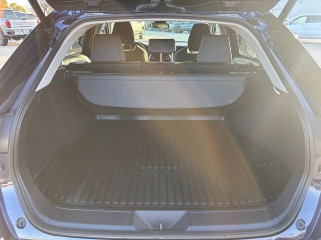 Used 2023 Toyota Venza LE image 23