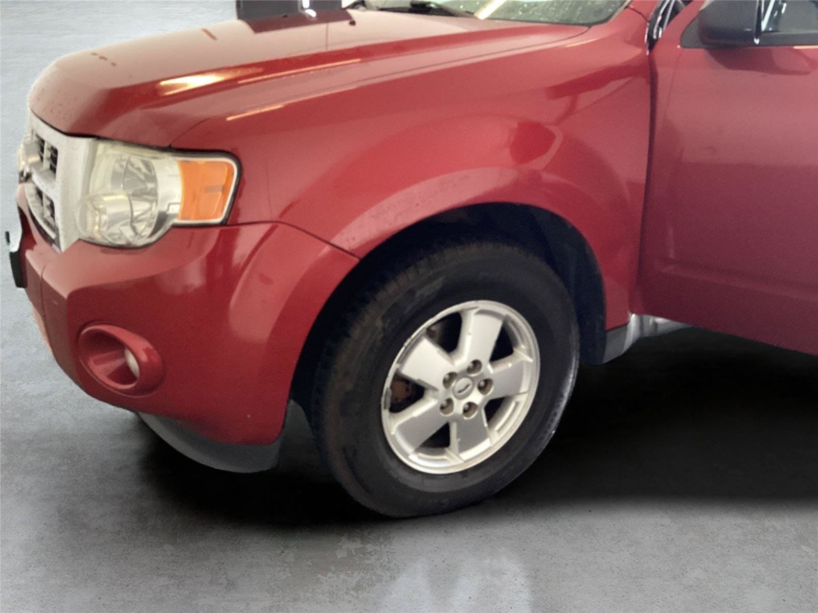 Used 2011 Ford Escape XLT FWD image 28