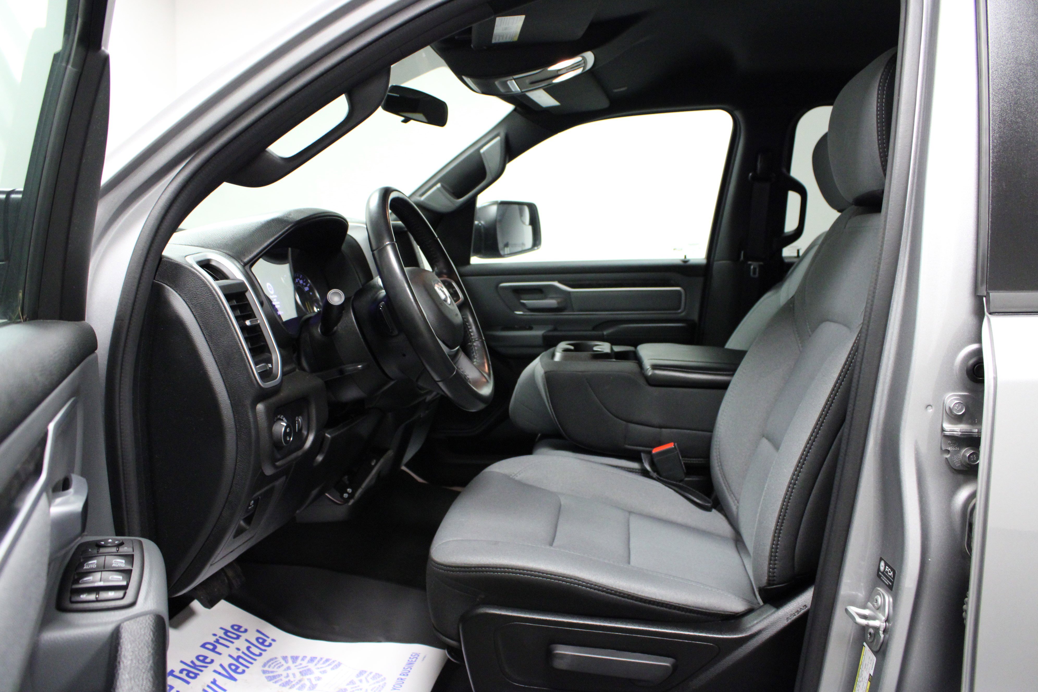 Used 2022 RAM 1500 Big Horn image 12