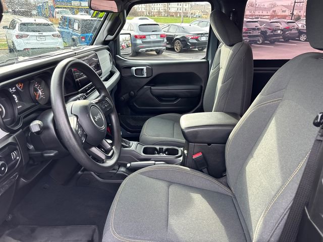 Used 2024 Jeep Wrangler Sport AWD/4WD image 6