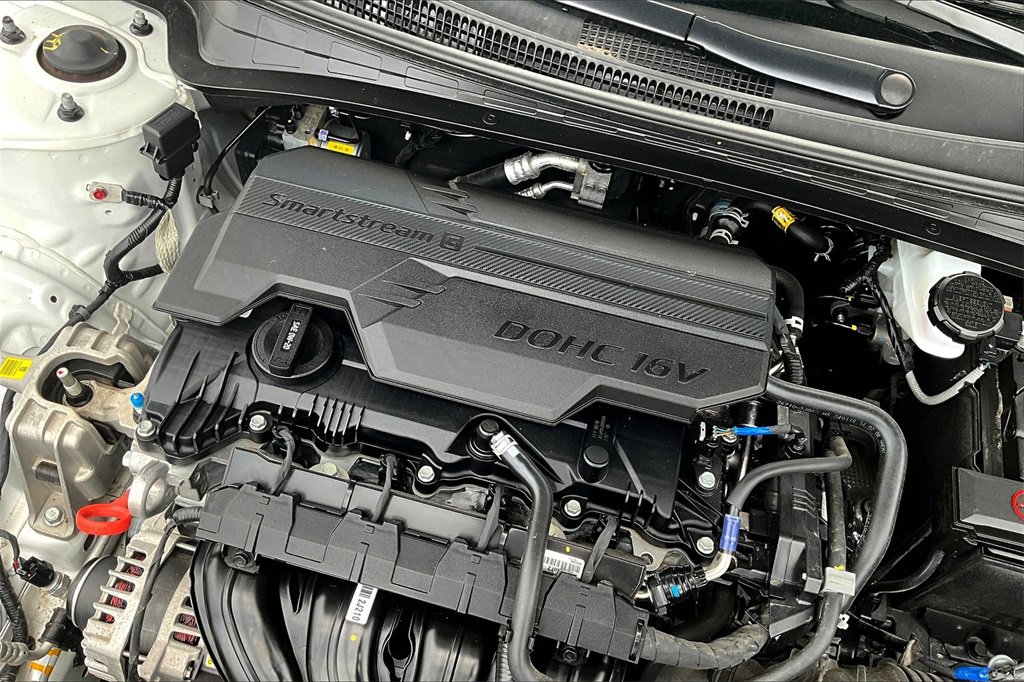 Used 2024 Hyundai Elantra SEL image 34