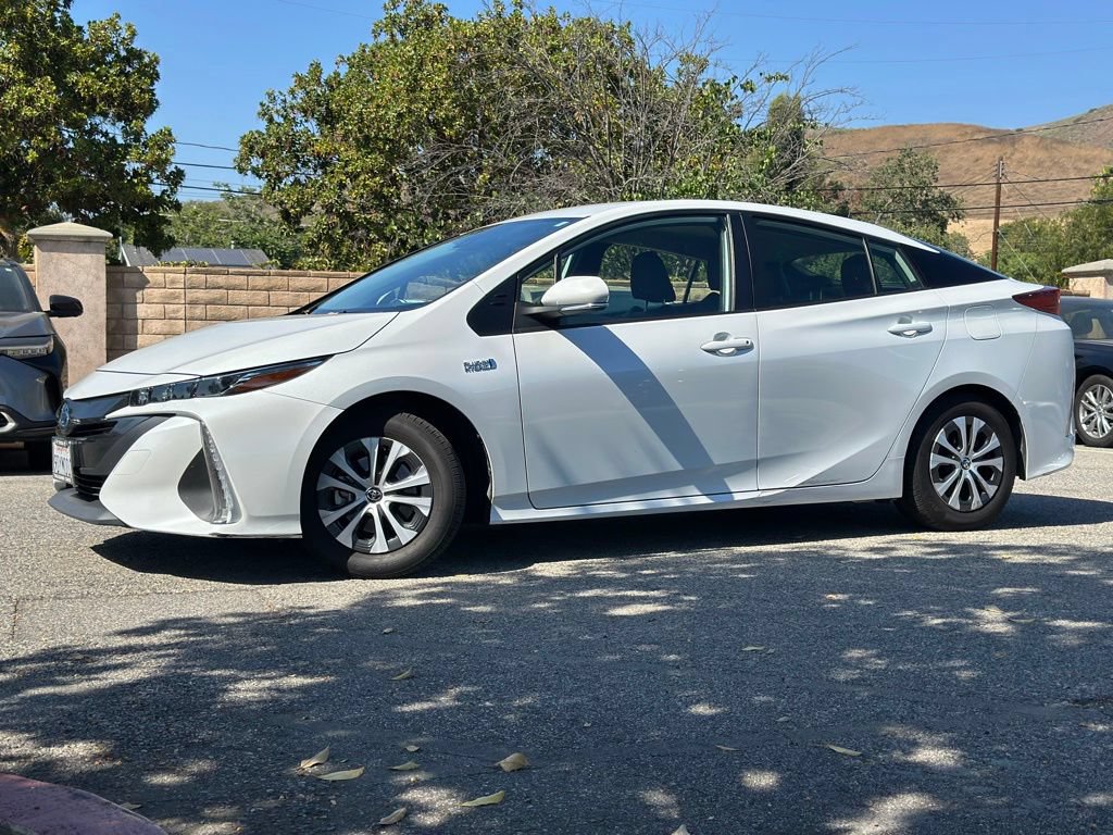 Certified 2022 Toyota Prius Prime XLE