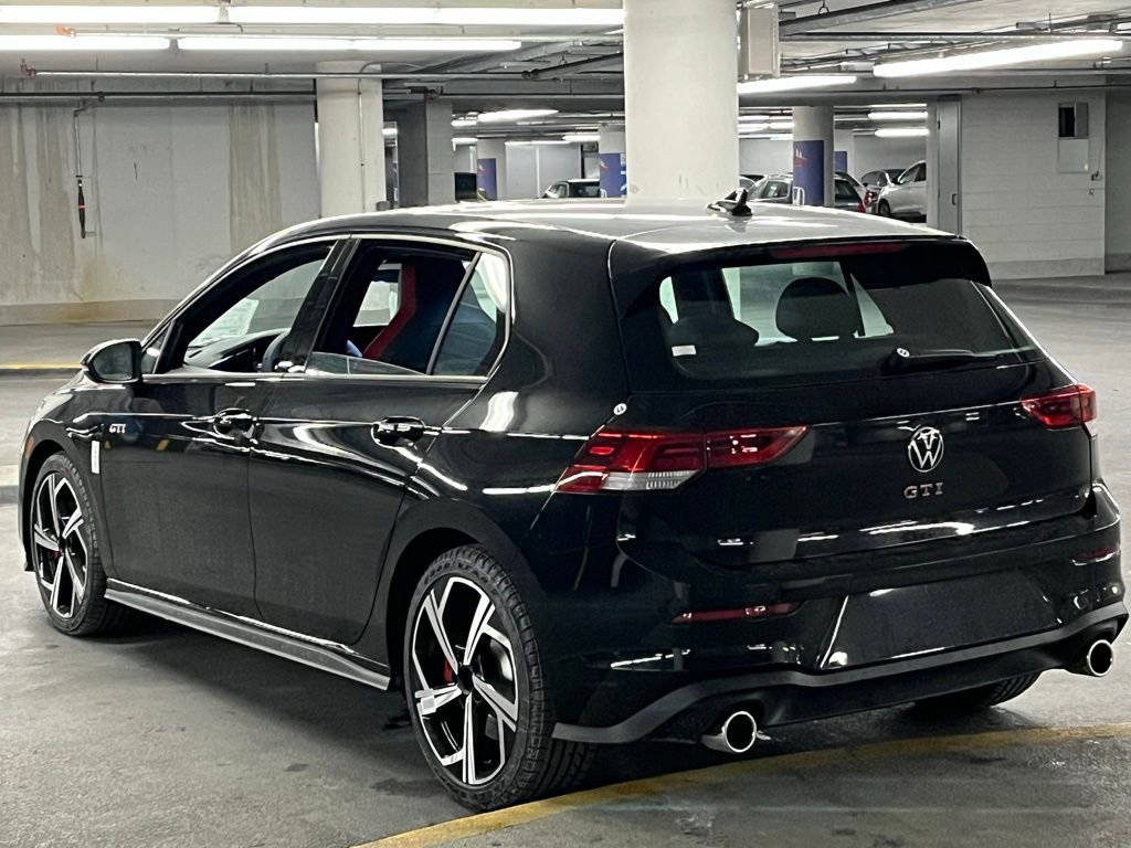 New 2026 Volkswagen GTI SE image 5