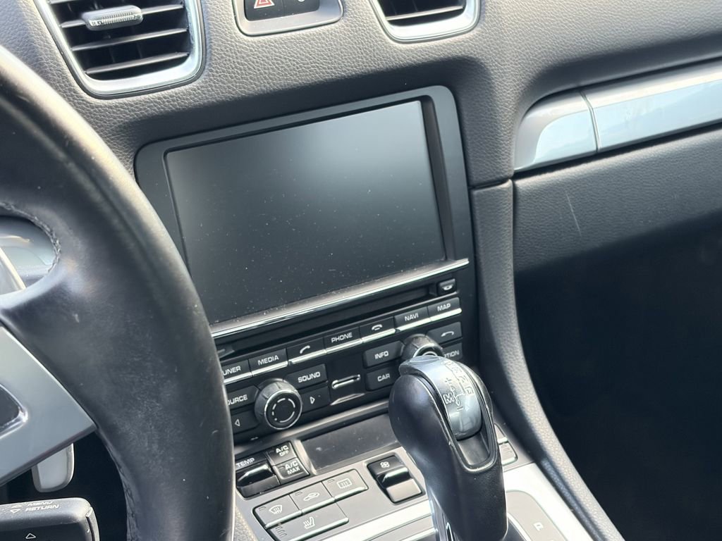 Used 2016 Porsche Cayman RWD image 9