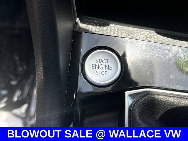 Certified 2023 Volkswagen Taos SE w/ Panoramic Sunroof Package FWD image 24