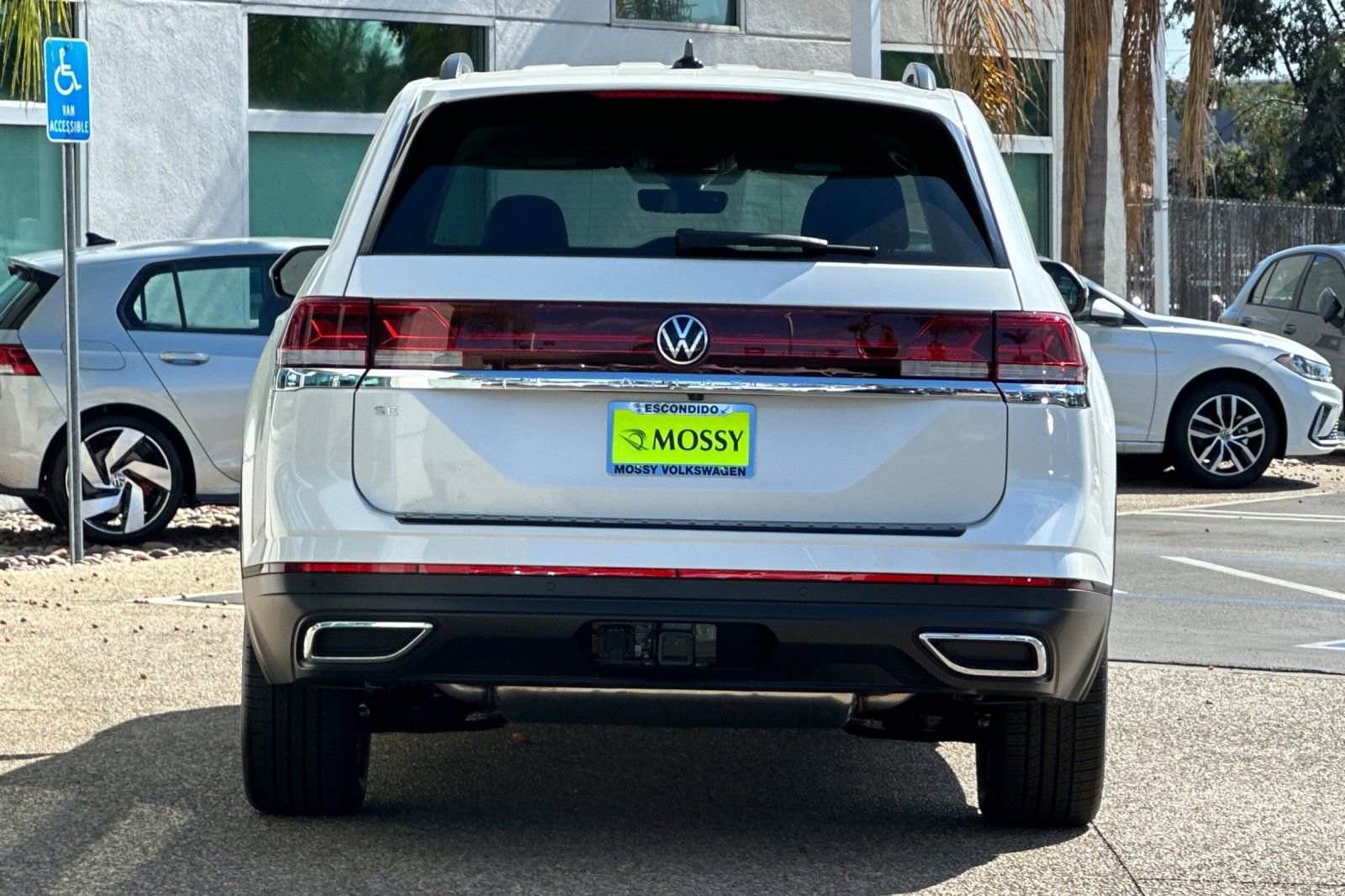 New 2026 Volkswagen Atlas SE image 5