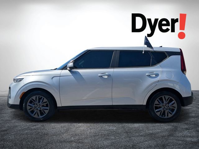 Certified 2021 Kia Soul S image 7