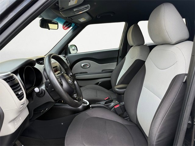 Used 2015 Kia Soul image 9