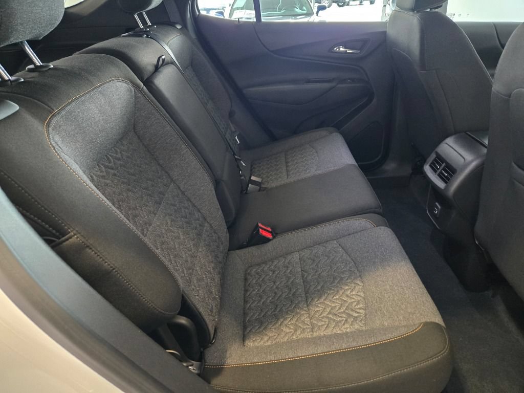 Certified 2024 Chevrolet Equinox LT FWD image 10
