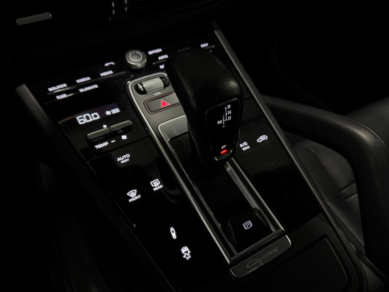 Used 2022 Porsche Cayenne Coupe AWD/4WD image 24