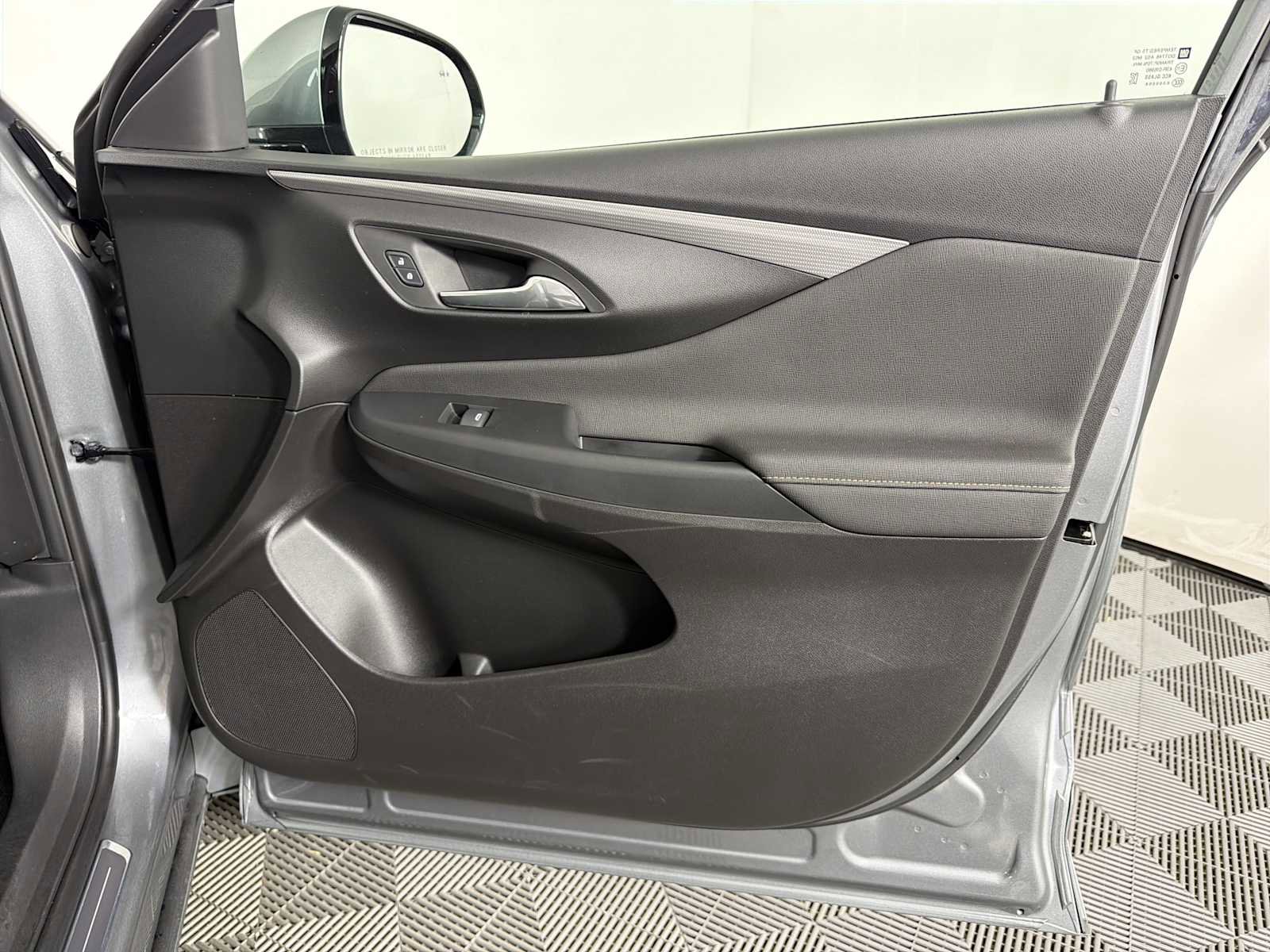 Certified 2024 Buick Envista Avenir image 12