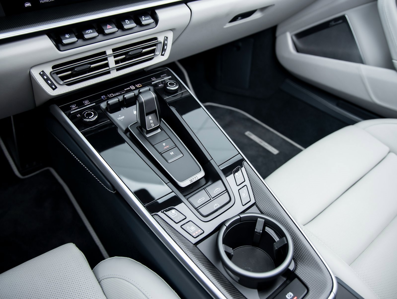 Used 2023 Porsche 911 Turbo S image 36