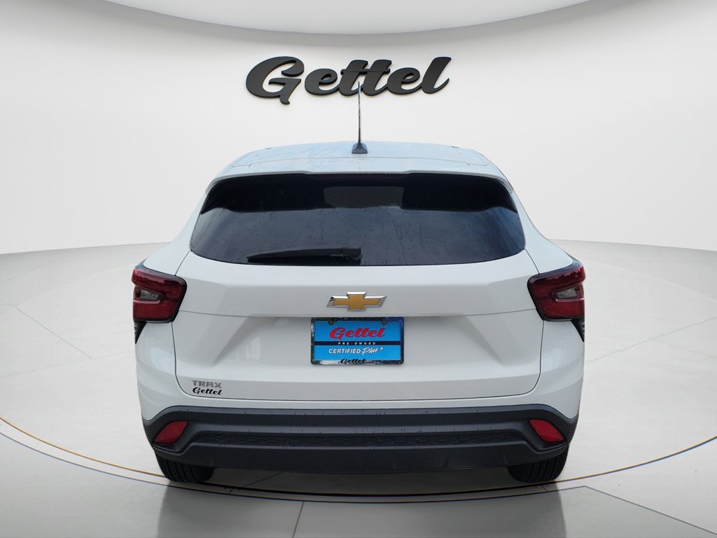 Used 2024 Chevrolet Trax LS FWD image 5