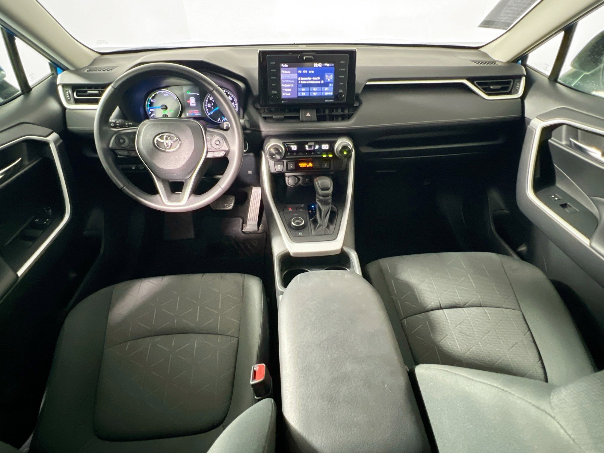 Used 2020 Toyota RAV4 XLE w/ Convenience Package AWD/4WD image 30