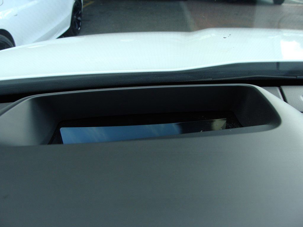 Used 2021 Jaguar F-PACE R-Dynamic S image 32