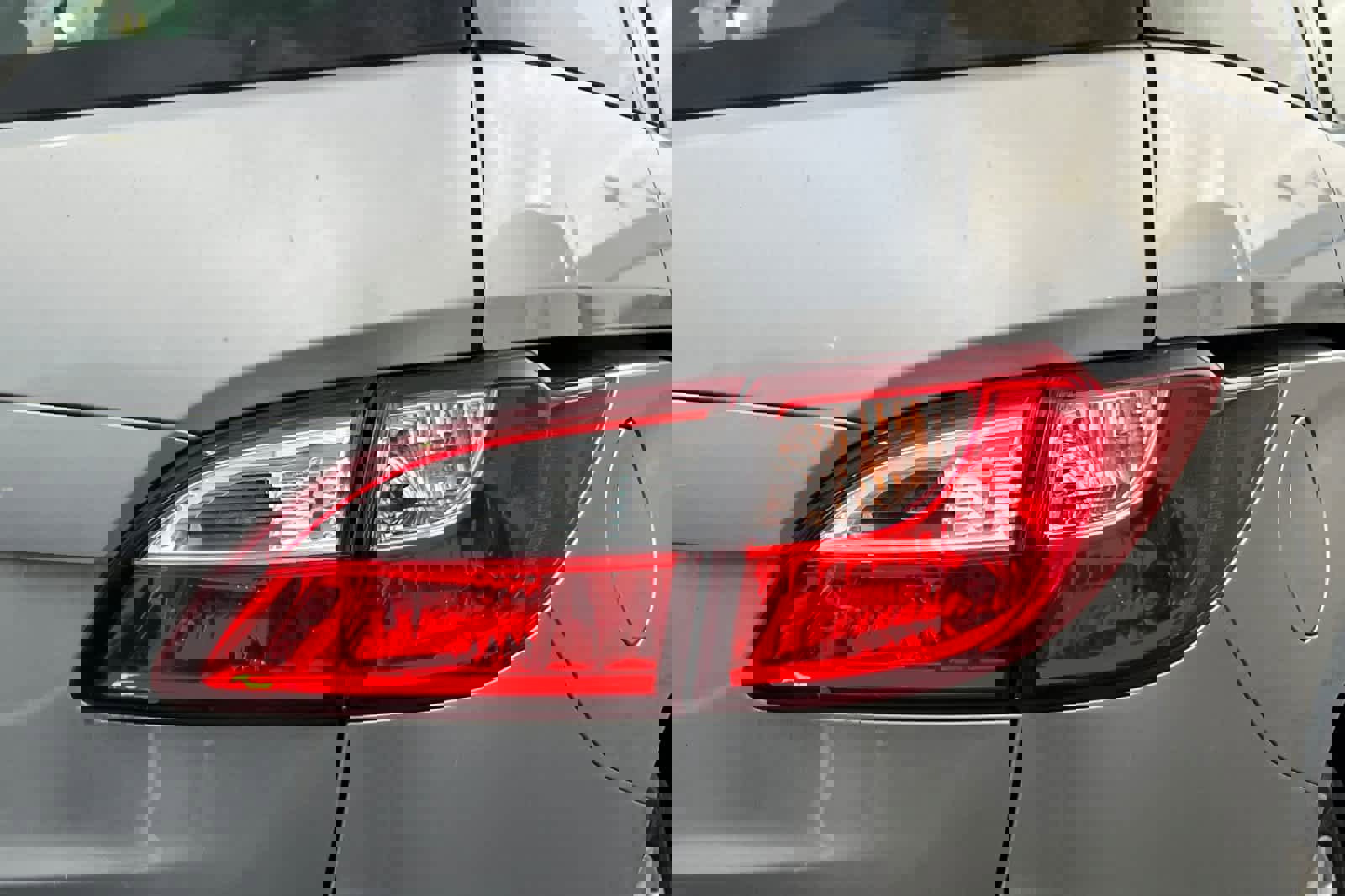 Used 2012 MAZDA MAZDA5 Grand Touring image 17