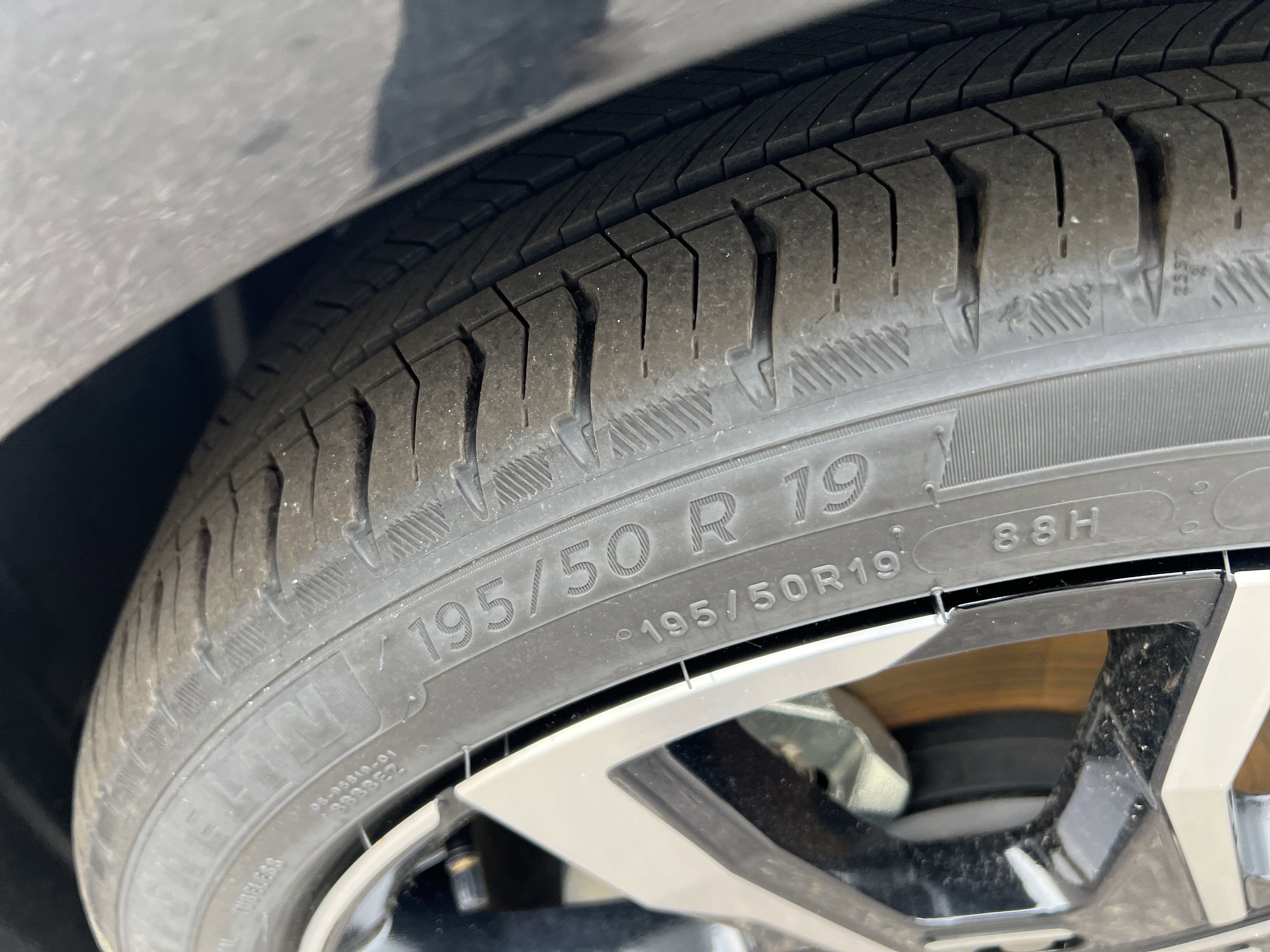 Used 2024 Toyota Prius Prime Premium w/ Advanced Technology Package image 12