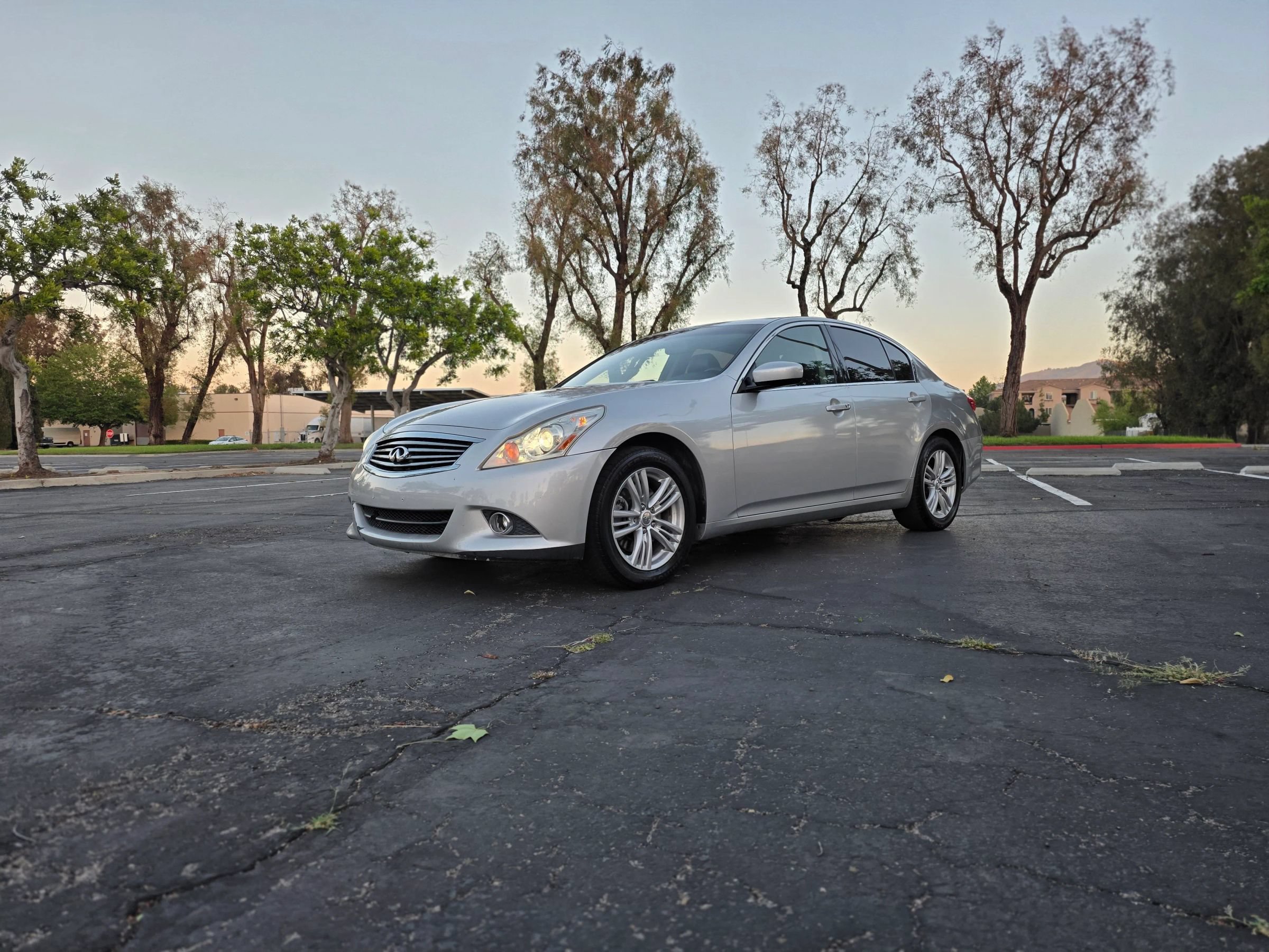 Used 2013 INFINITI G37 Journey w/ Premium Pkg RWD image 1