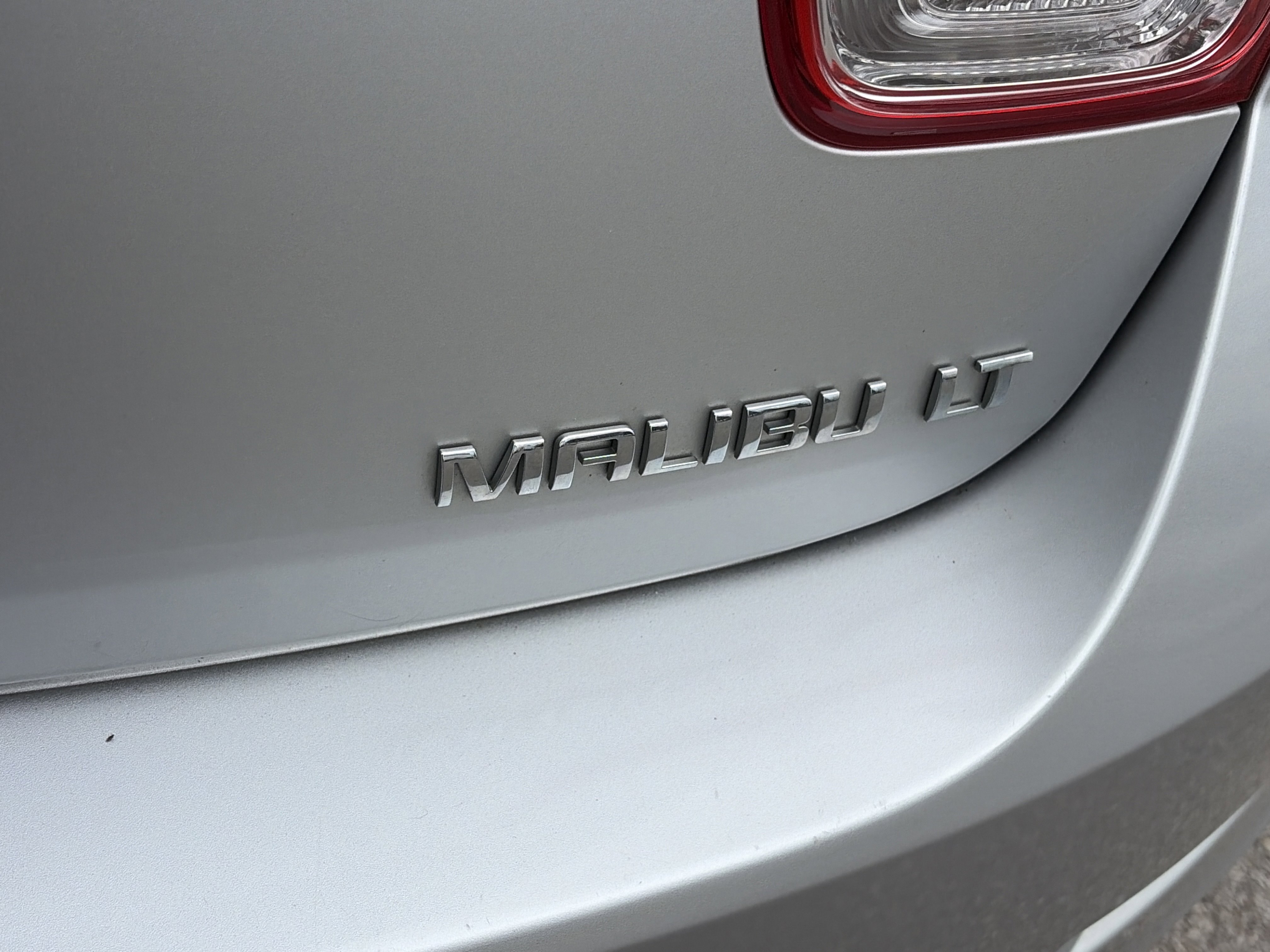 Used 2016 Chevrolet Malibu LT w/ Power Convenience Package FWD image 10