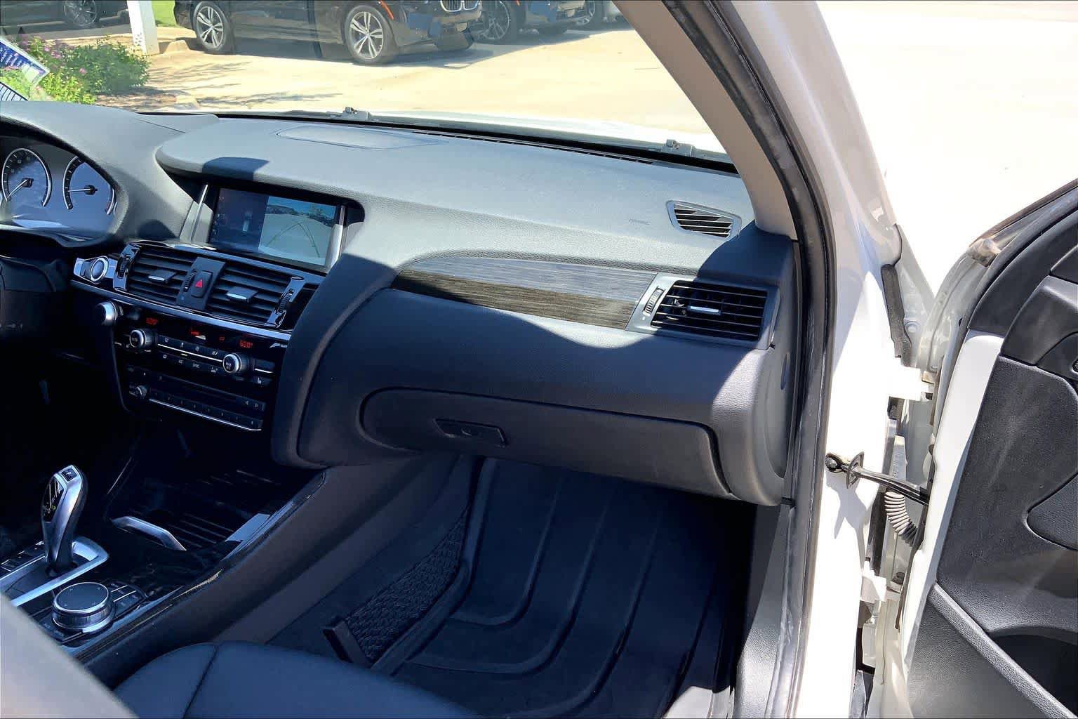 Used 2017 BMW X3 xDrive28i AWD/4WD image 17