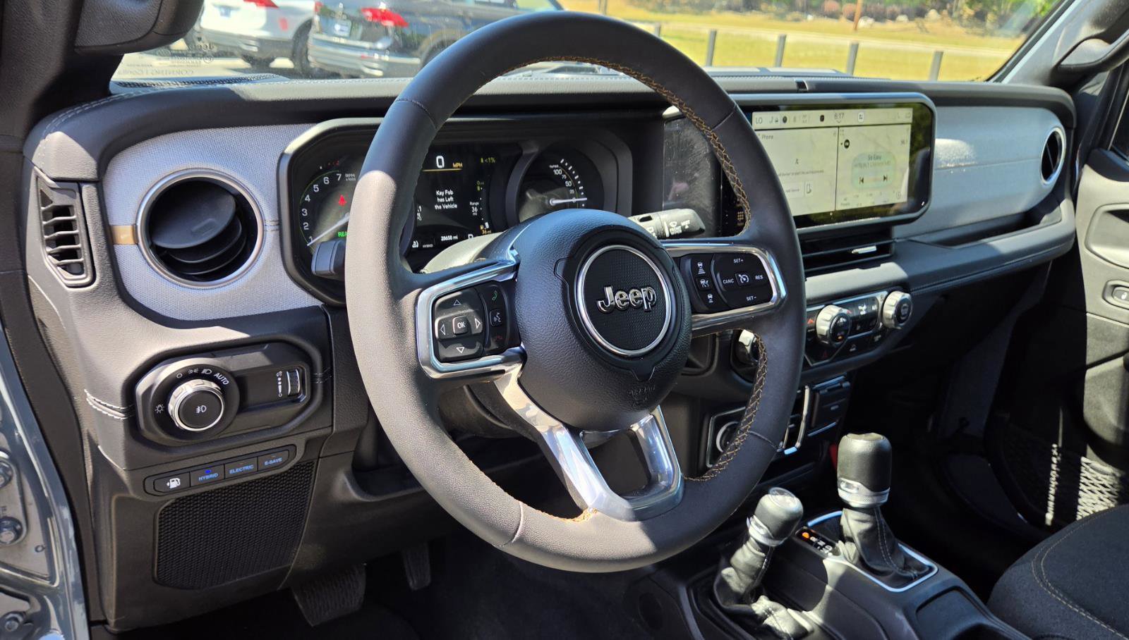 Used 2024 Jeep Wrangler Sahara image 29