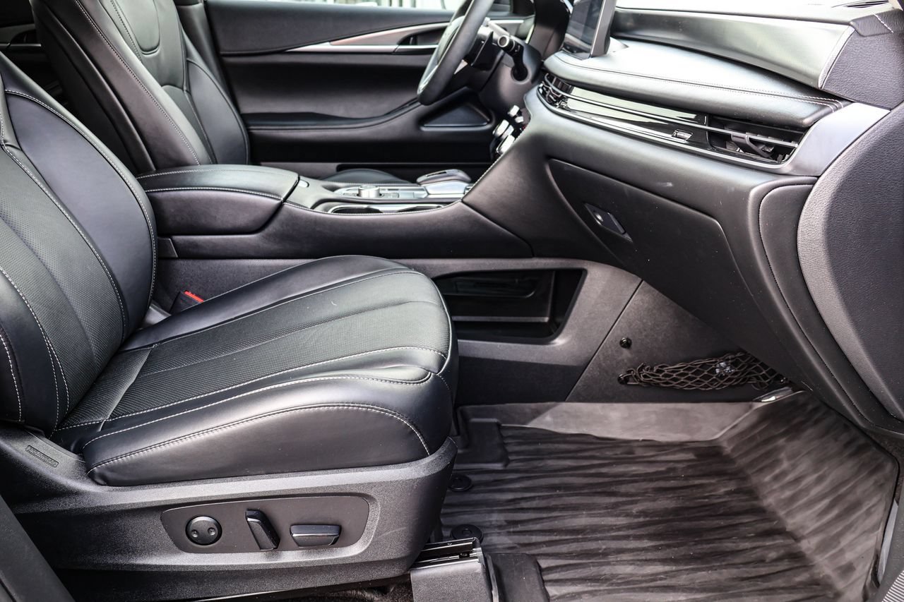 Used 2023 INFINITI QX60 Luxe w/ Cargo Package FWD image 43