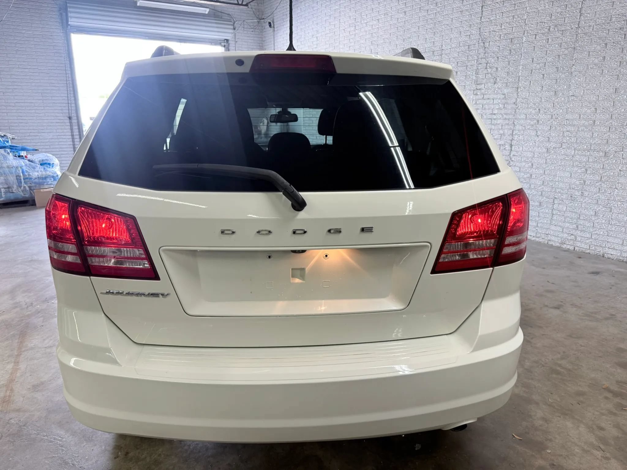 Used 2018 Dodge Journey SE w/ Blacktop Package FWD image 4