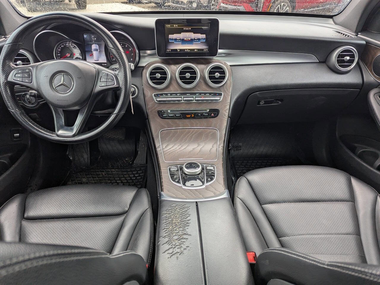 Used 2019 Mercedes-Benz GLC 300 4MATIC image 16