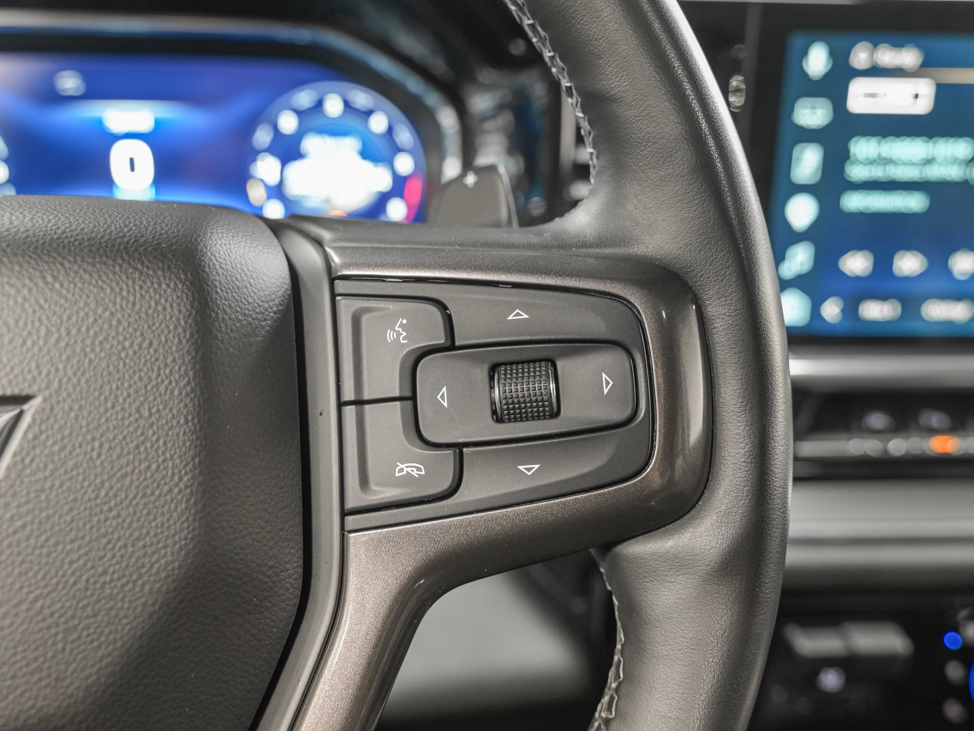 Used 2025 Chevrolet Silverado 1500 High Country w/ High Country Premium Package AWD/4WD image 20
