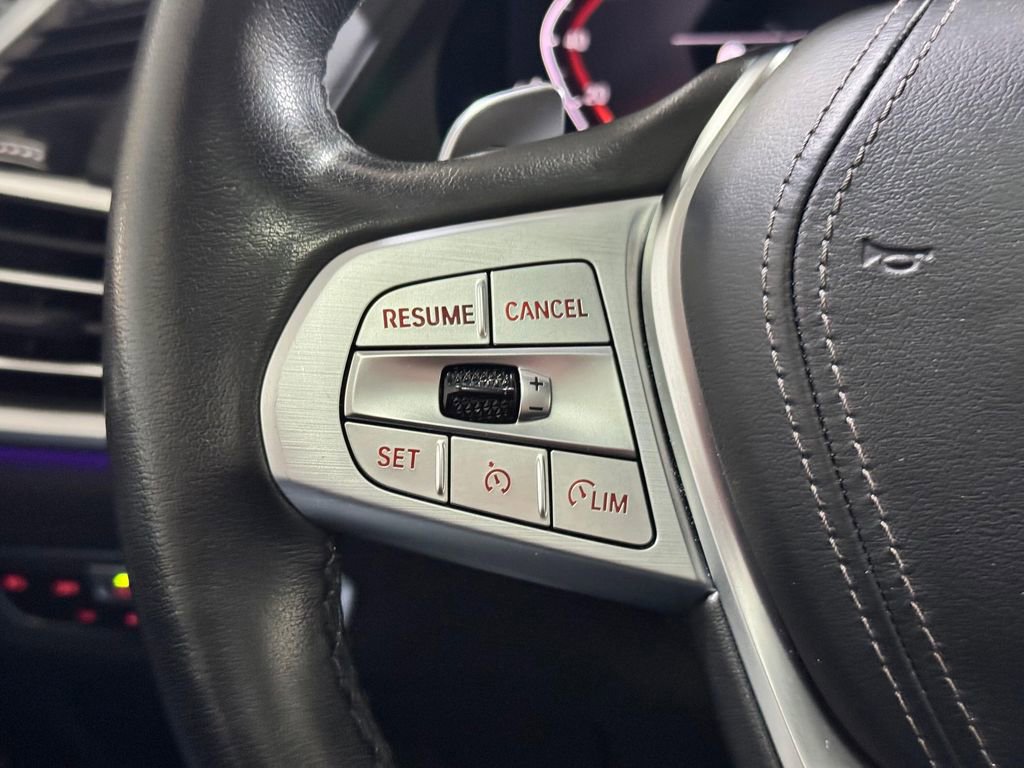 Used 2021 BMW X7 xDrive40i w/ Premium Package image 18