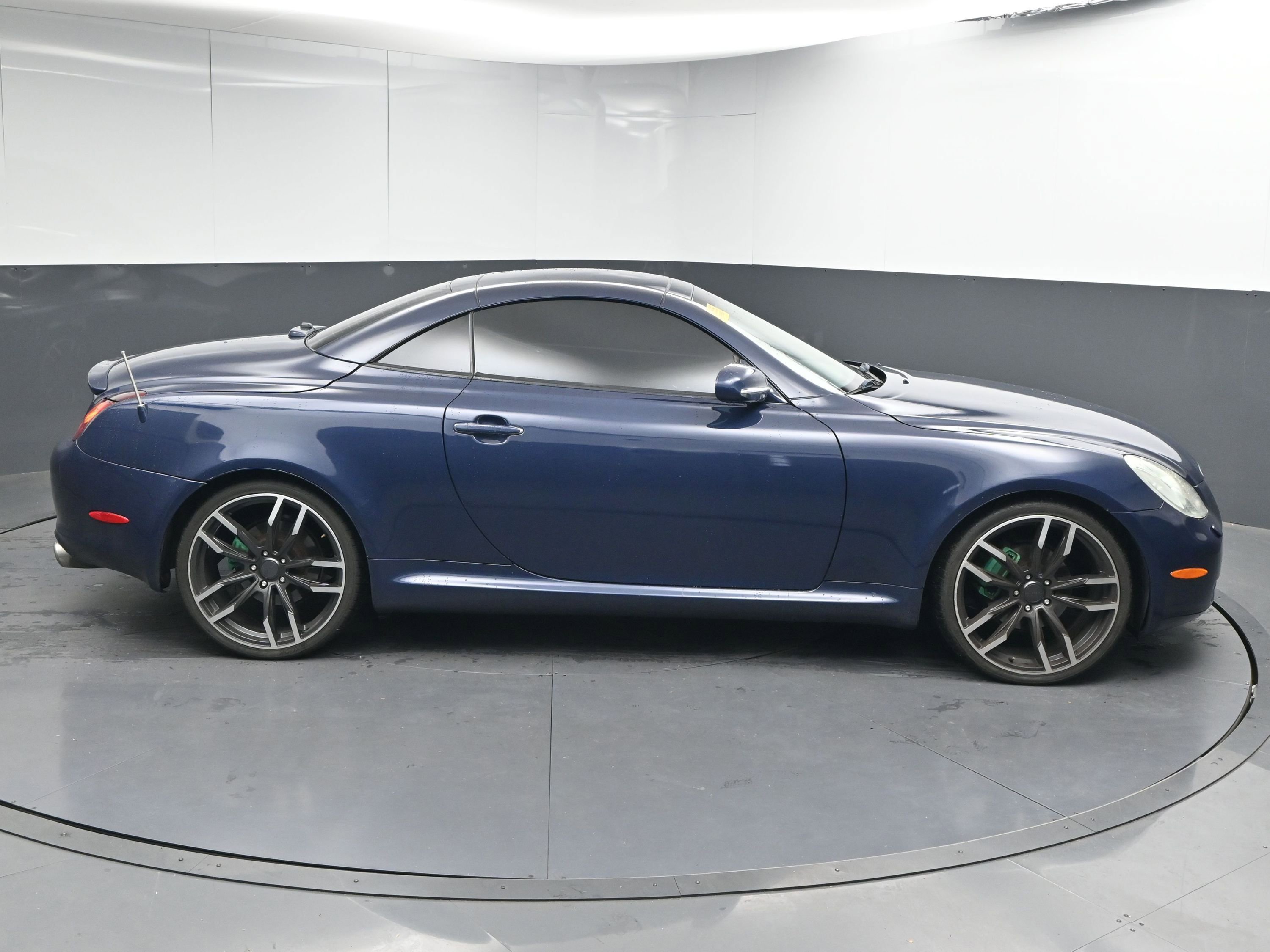 Used 2003 Lexus SC 430 Convertible image 9