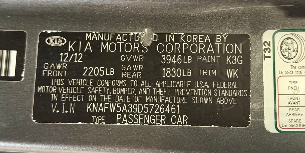 Used 2013 Kia Forte SX w/ Leather Pkg FWD image 24