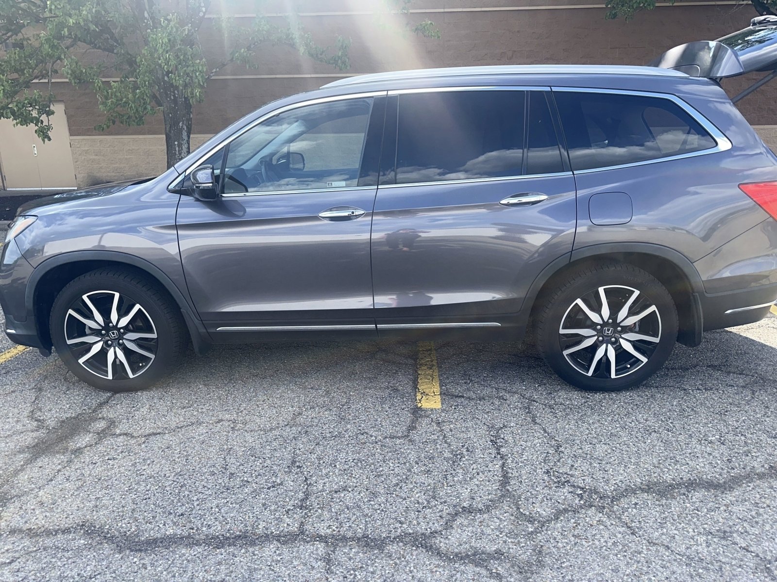 Used 2019 Honda Pilot Elite image 6