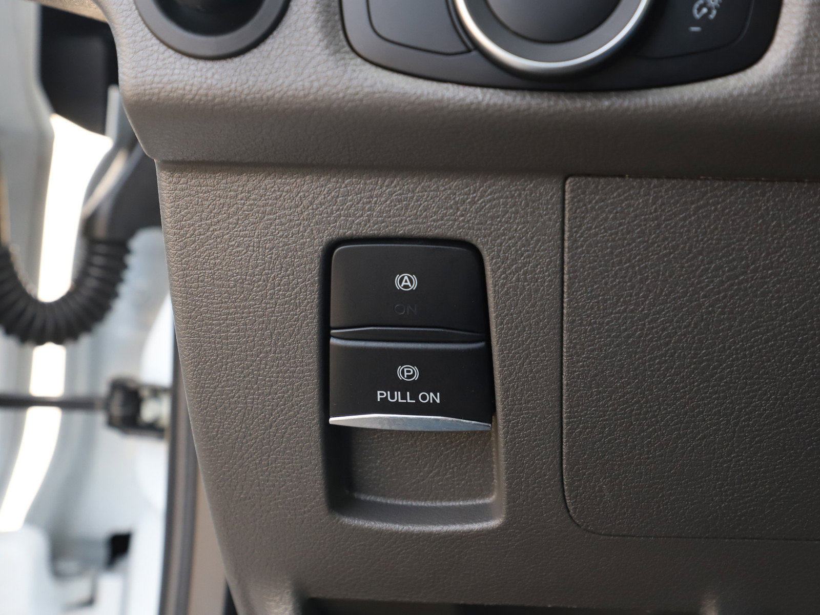 Used 2025 Ford Transit 350 XLT image 28