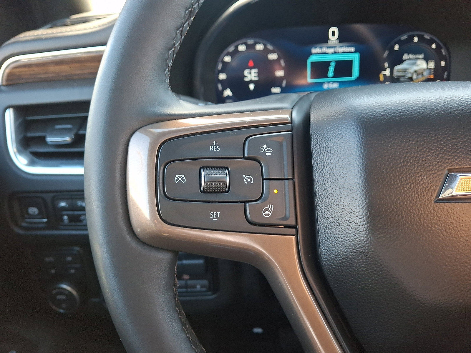 Certified 2024 Chevrolet Tahoe High Country image 23
