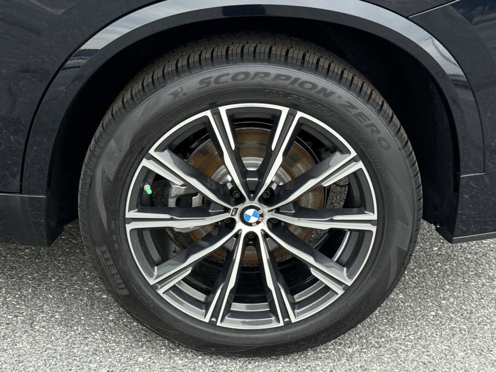 New 2026 BMW X5 xDrive40i w/ M Sport Package AWD/4WD image 12