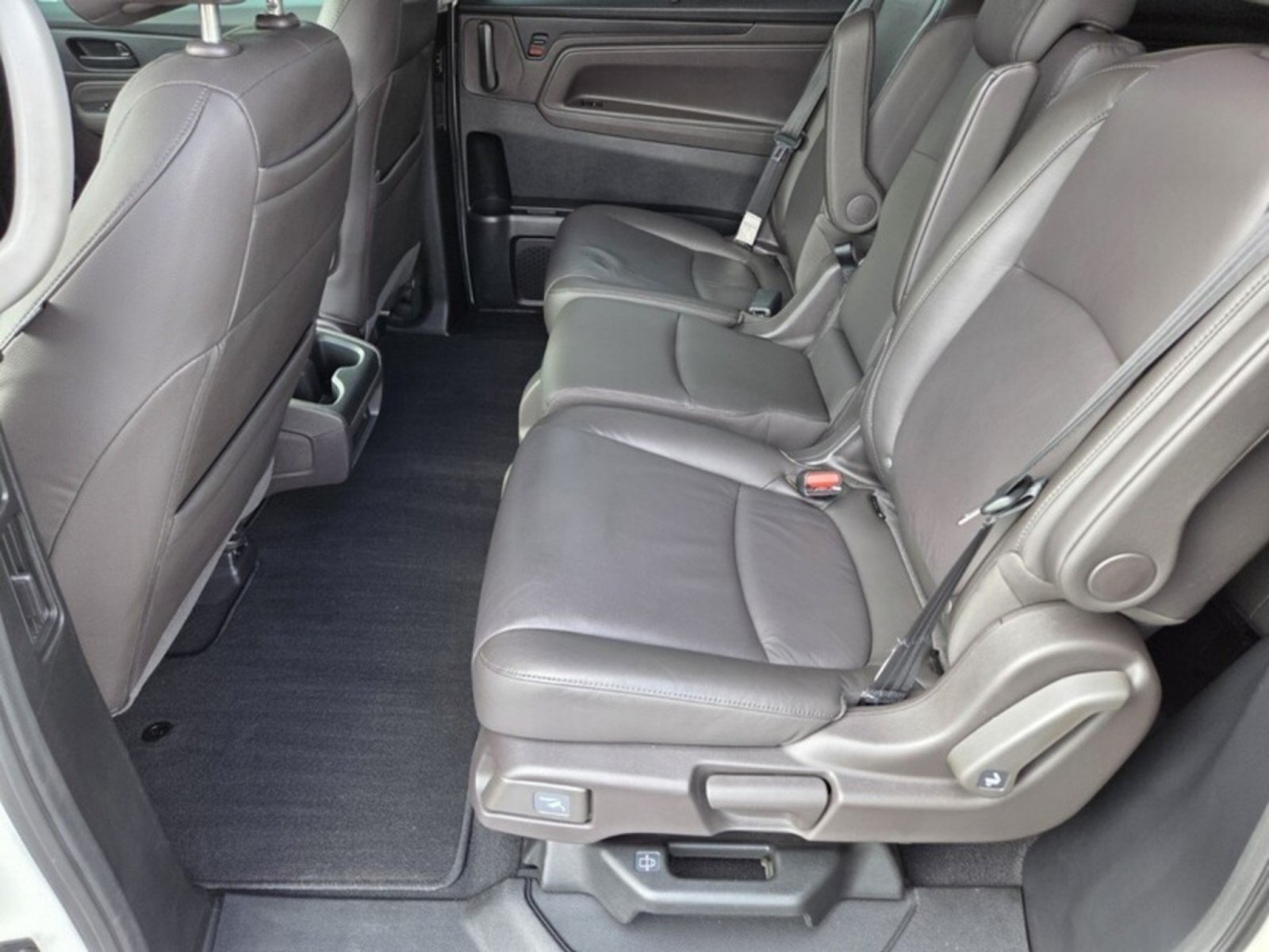 Used 2018 Honda Odyssey Touring image 14