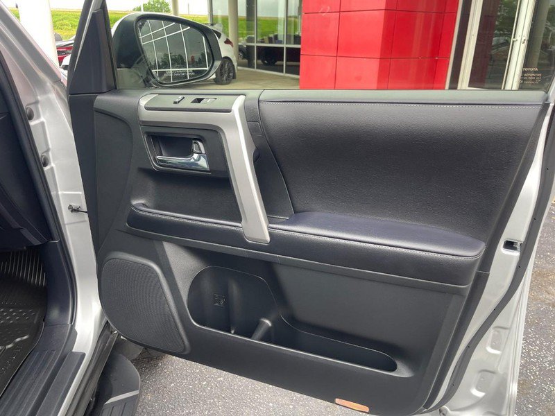 Used 2023 Toyota 4Runner SR5 Premium w/ Moonroof Package AWD/4WD image 12