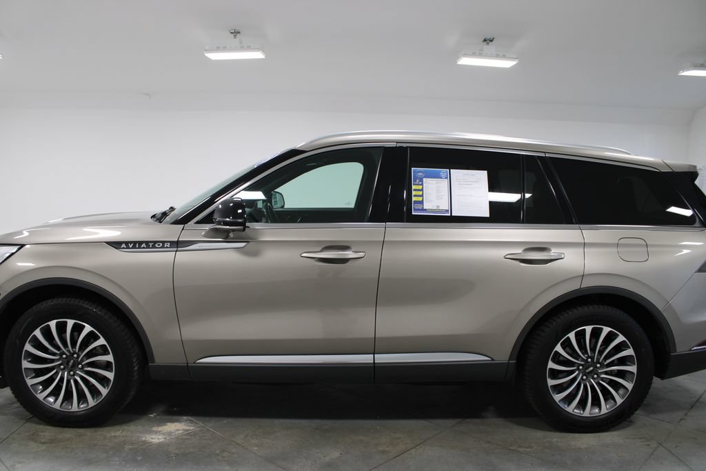 Used 2021 Lincoln Aviator Reserve w/ Equipment Group 201A AWD/4WD image 6