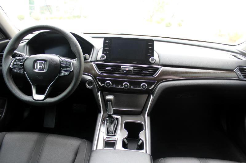 Used 2019 Honda Accord EX image 17