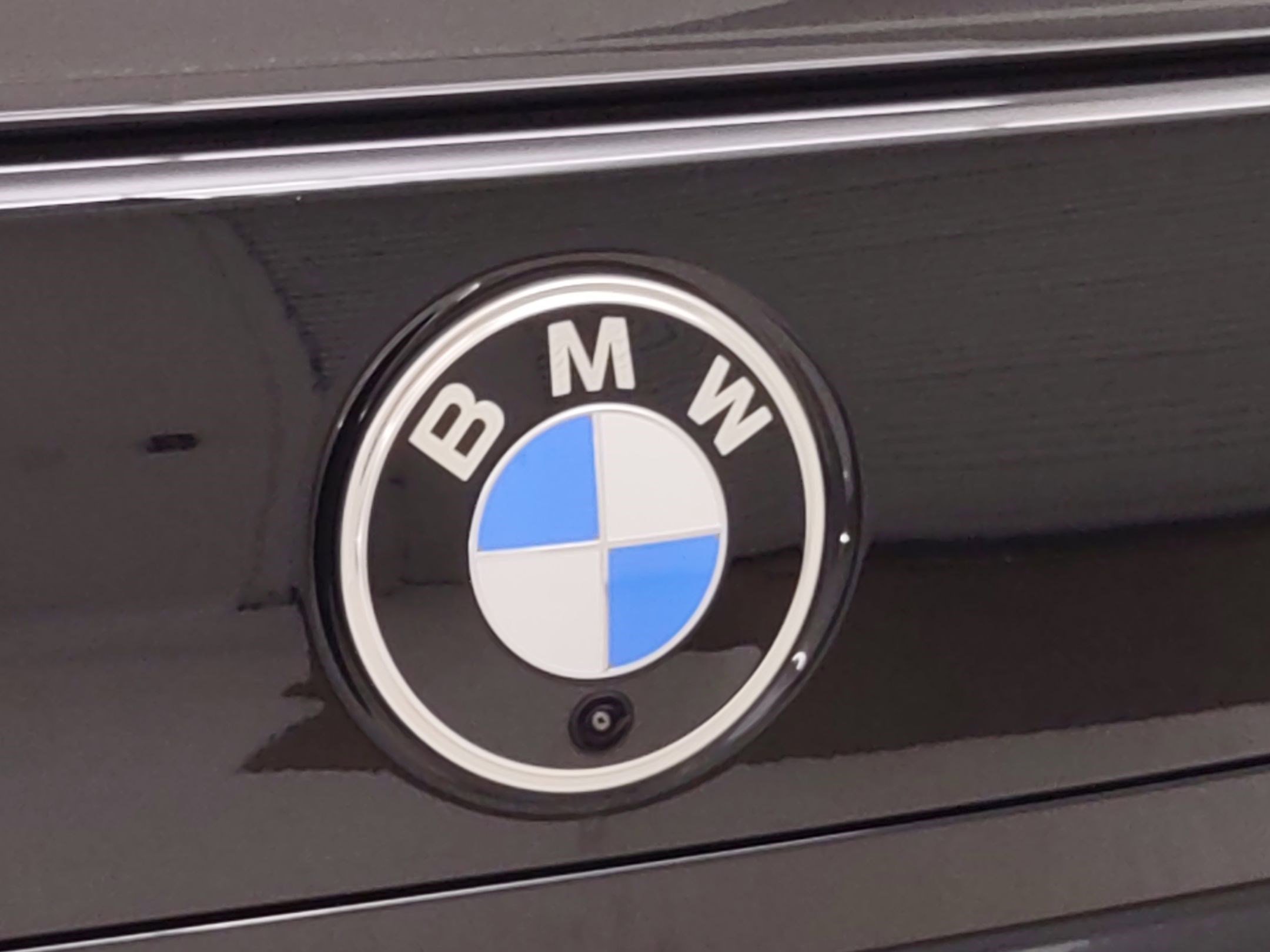 New 2026 BMW 740i w/ Premium Package image 18