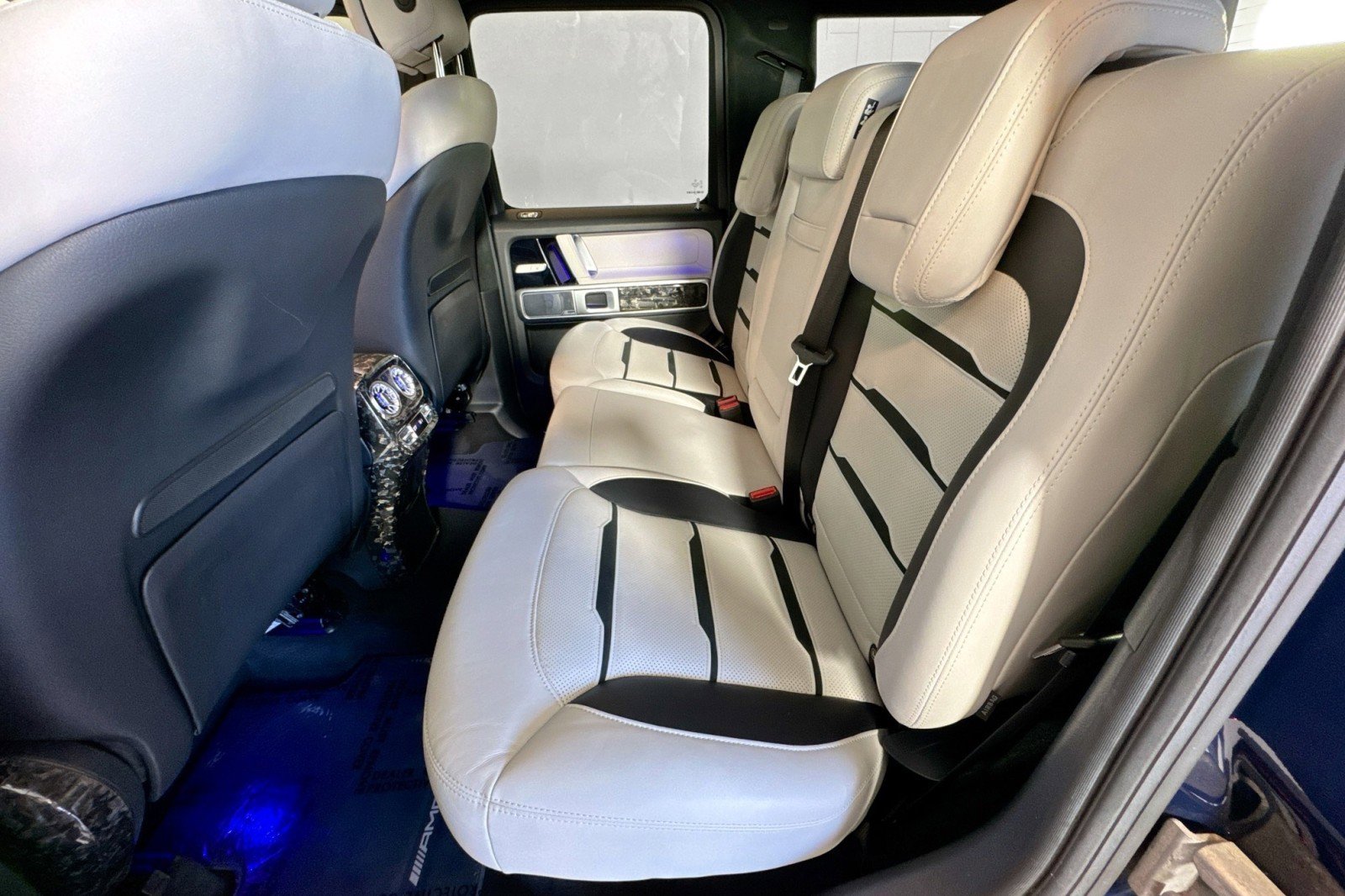 Certified 2021 Mercedes-Benz G 63 AMG 4MATIC w/ G Manufaktur Interior Package image 24