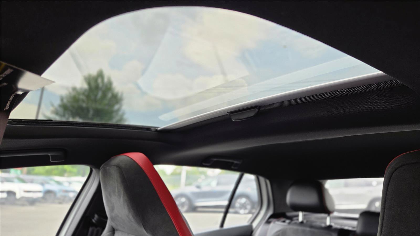 New 2026 Volkswagen GTI SE FWD image 22